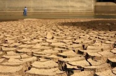 法国遭遇史上最严重干旱，他们该如何保障居民用水？