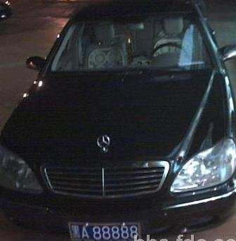 中国东北老大乔四开的是什么车?车牌号是多少?