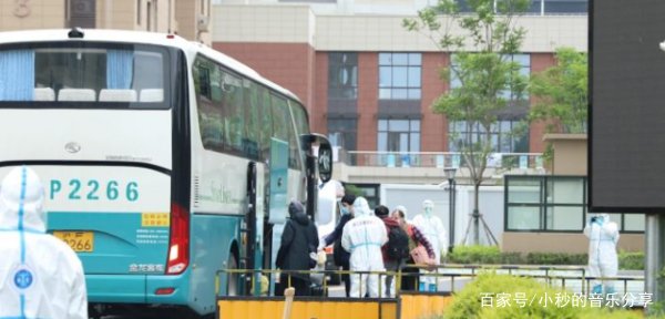 上海方舱医院分批关仓，透露出了哪些信号？