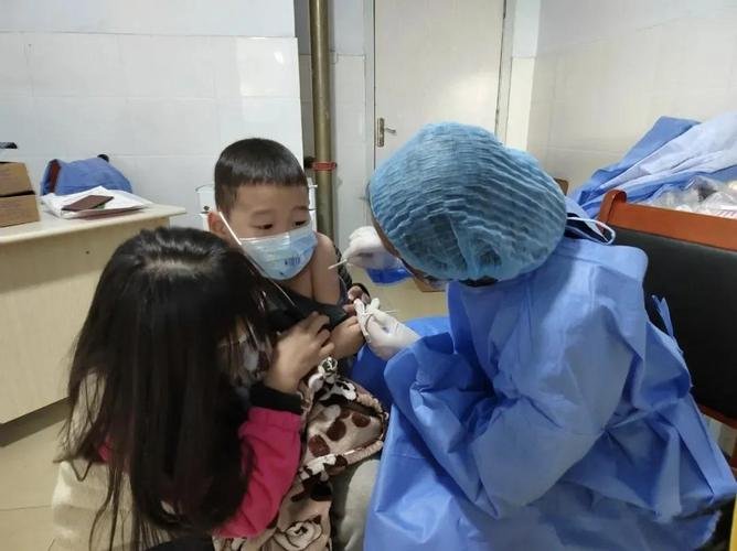 广州一高校18名学生确诊诺如病毒，确诊此病毒后会有哪些表现？