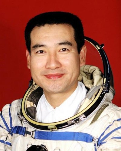 翟志刚时隔13年再次出舱，他为什么能两次上太空？