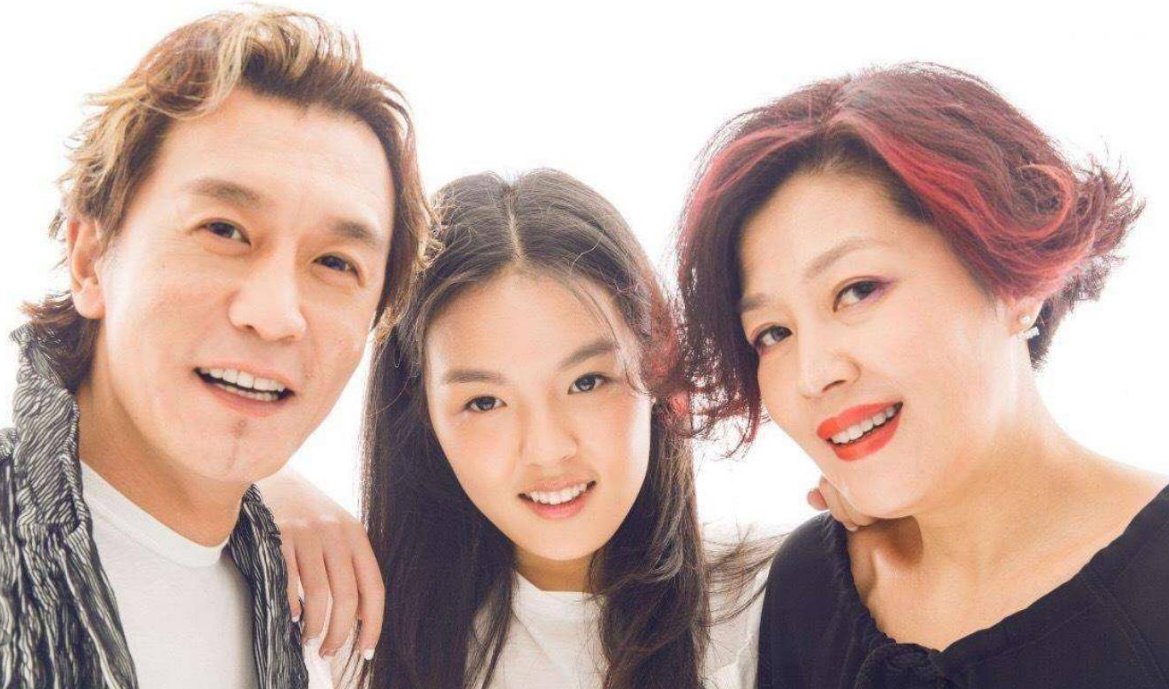 李咏2亿遗产全部留给女儿，为何这样对待妻子