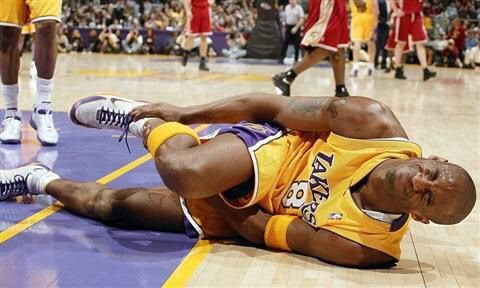 科比2005年为什么无缘季后赛？