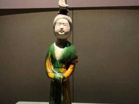 太原博物馆现心塞女俑，这个女俑有何特别之处？