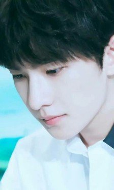 成龙67岁生日，娱乐圈都有哪些明星发文祝福