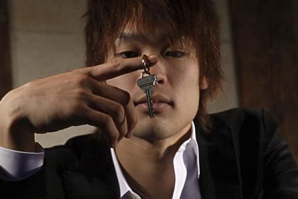 一个人无聊起来，能做出什么狠事？