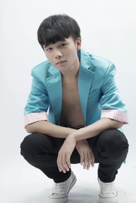 钱松泽的歌手简介