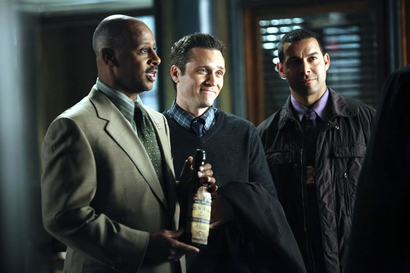 灵书妙探第七季的剧情简介