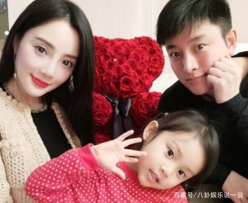 李小璐晒与甜馨日常，脱口而出大名“贾云馨”，你如何看看待此举呢？