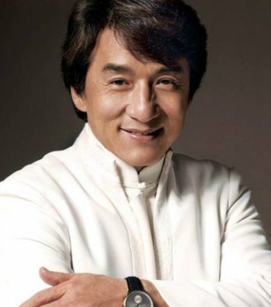 成龙拍的第一部电影是哪部?