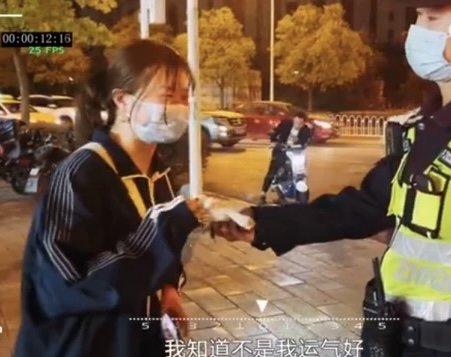 女子一年内3次忘拔车钥匙，均被民警送回，忘拔电动车钥匙，车子会被偷吗？