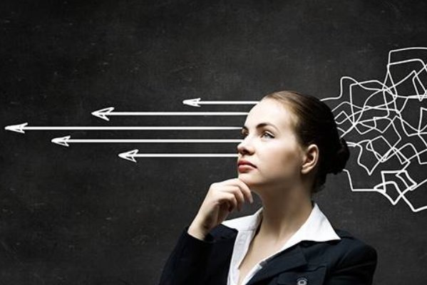 危机决策的主要特点是