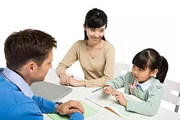 孩子在校玩手机被劝退怎么办？