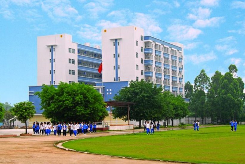 吴汉良理工学校有什么专业