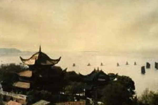 气蒸云梦泽写的是哪里