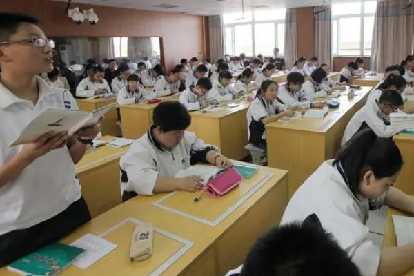 用念念有词造句