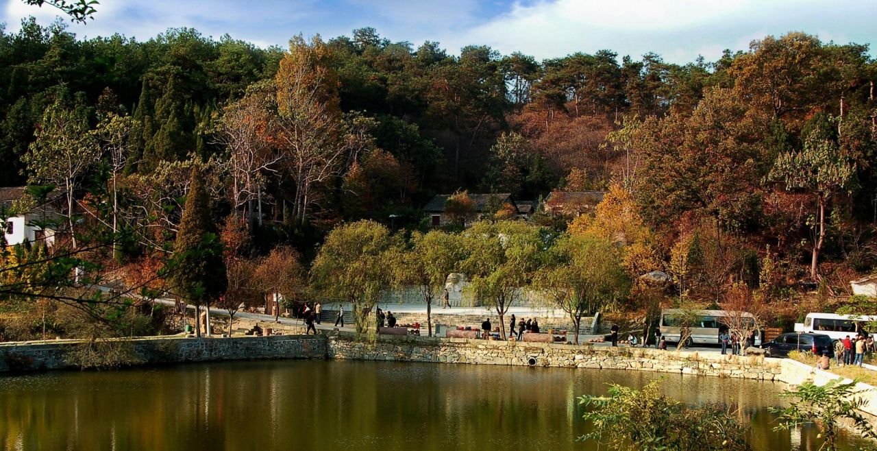 新县八里乡高湾开发区的地区简介