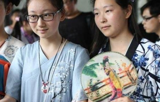 为什么南京人叫女孩子“潘西”?