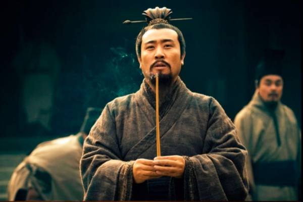 为什么说是刘备的不念恩情害死了张松，原因是什么