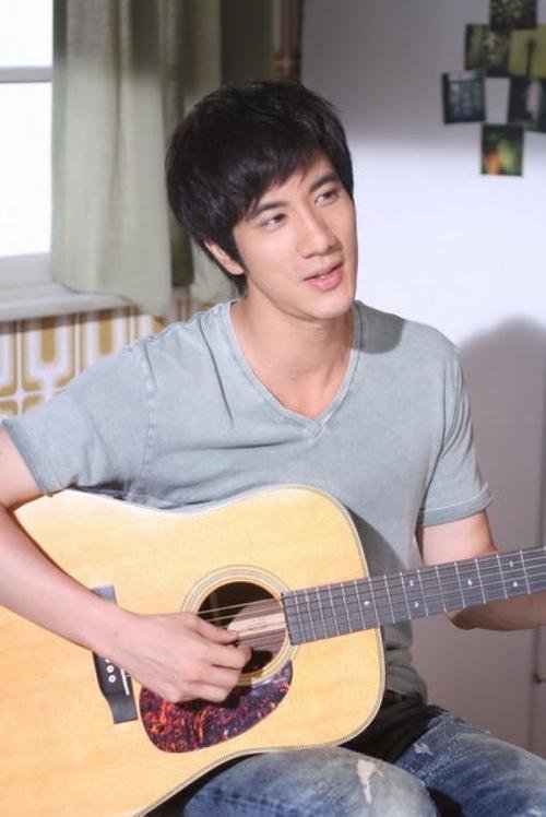 成龙67岁生日，娱乐圈都有哪些明星发文祝福