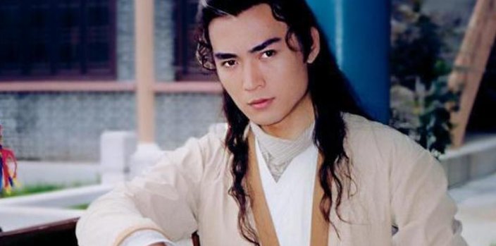 武侠小说《多情剑客无情剑》中，李寻欢为什么会卷入江湖纷争？