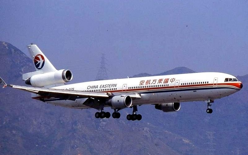 中国东方航空586号班机事故的其他资料