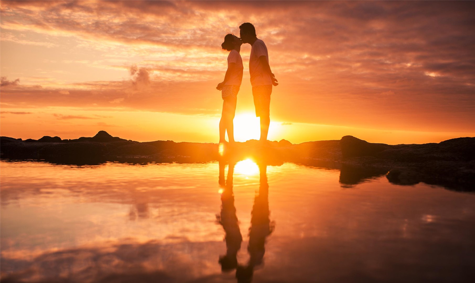 感情中，男人突然不联系你，也不说不爱你，是什么意思？