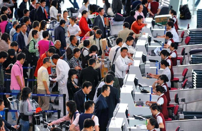 美国宣布5月4日起限制印度旅客进入美国，美国这么做的原因是什么？