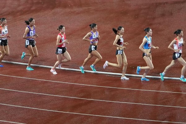 女子10000米世界纪录