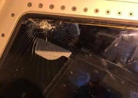 瑞丽航空回应航班紧急备降？紧急备降的原因是什么？