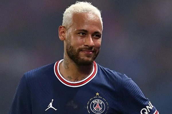 内马尔是黑人吗