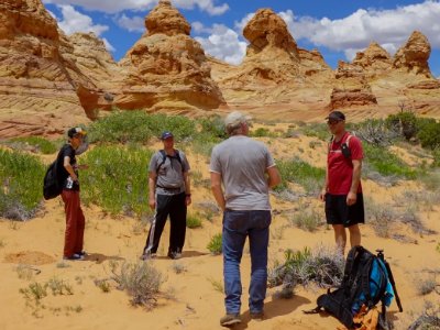 离谱！多人洞穴探险后肺部感染险丧命，这件事给予我们哪些警示？