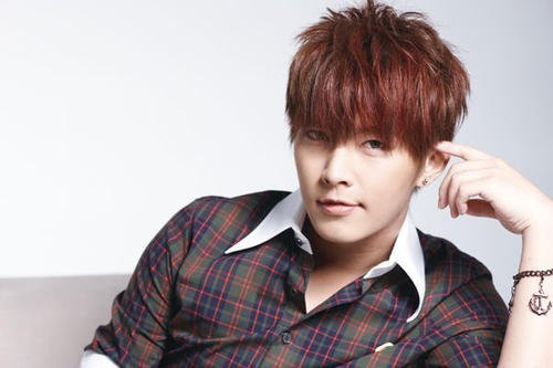 炎亚纶离开华研的真正原因是什么？