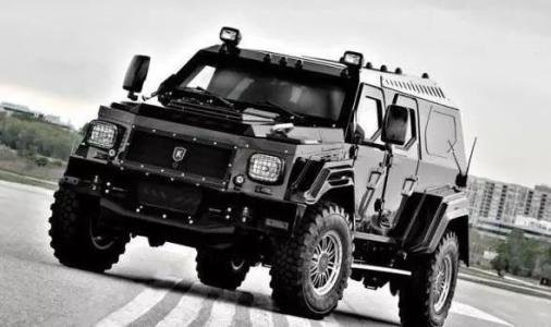 美国的悍马越野车多少钱一辆？