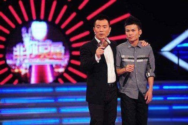 张绍刚被打的完整视频怎么回事 其实这只是一个梗