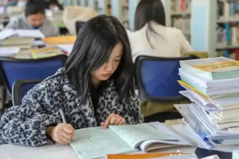 2016年考研什么时候报名？