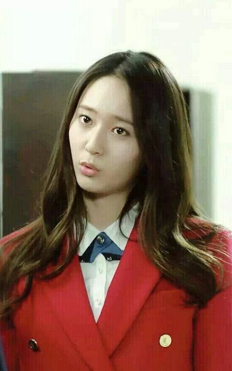 郑秀晶整容了吗