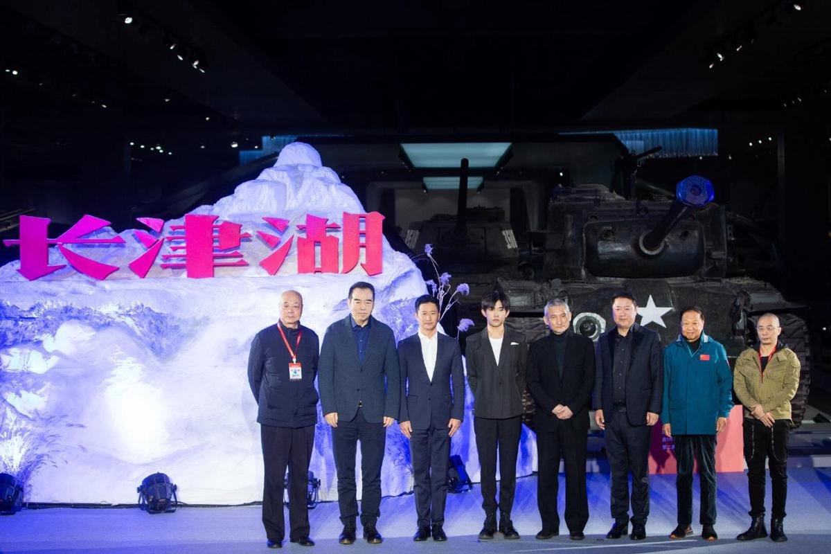 三大导演联手，《长津湖》凭什么这么有底气？