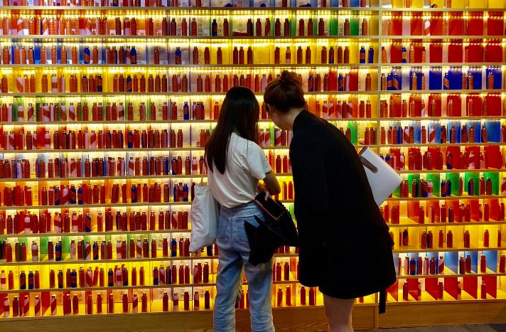 三元就能“买”爱情，成都“脱单便利店”卖的到底是什么？