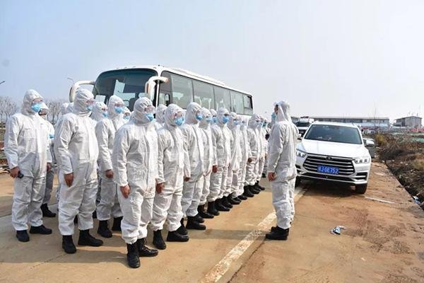 如何看待农民日报评老人下地打农药被要求广播检讨，称“庄稼没法静默”？