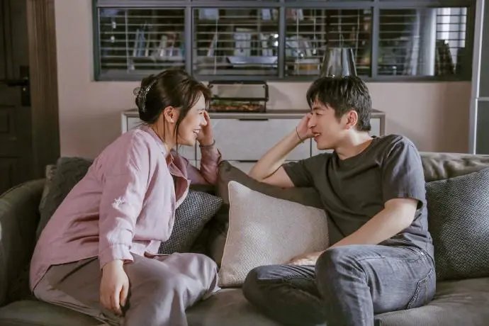 《江照黎明》小说结局是什么？