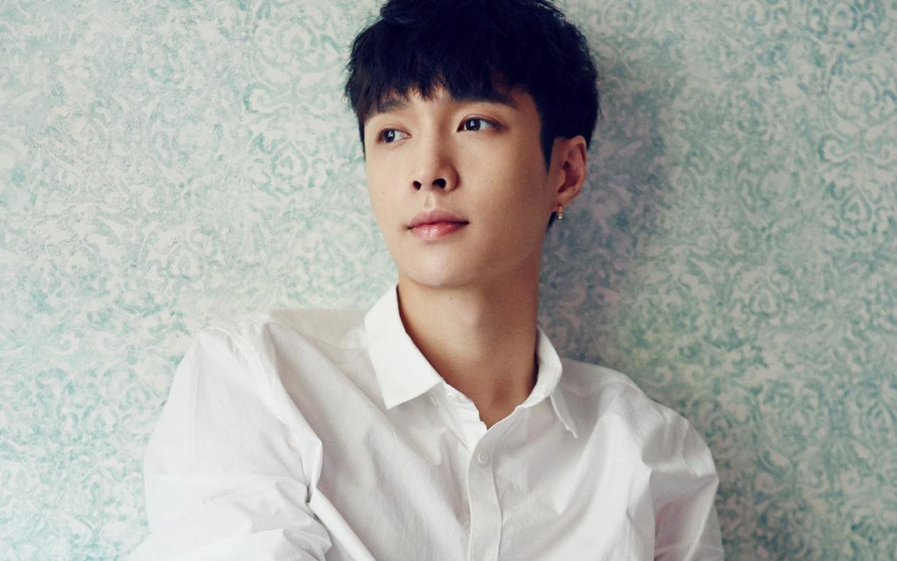 张艺兴说：我现在太封闭了，他说的封闭指的是什么？