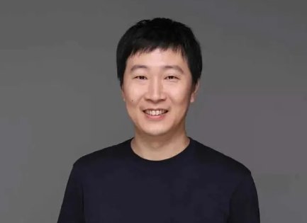 冯柳重磅出击！66亿大举加仓一只股，此举释放了哪些信息？