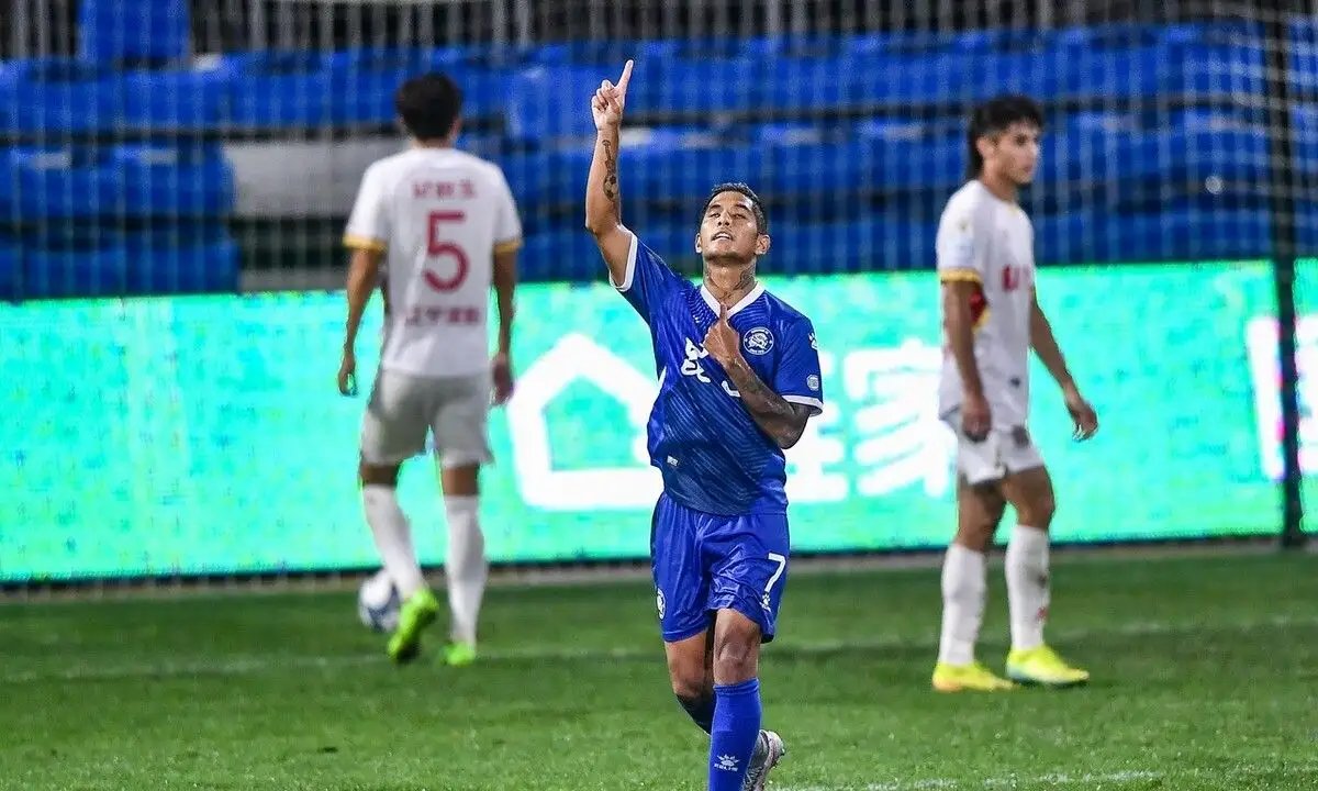 恒大归化球员改回了原国籍，3年中超0出场赚千万元回家， 为何选择回国？