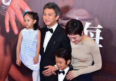 邓超参加的金星老师的节目,并跳了钢管舞