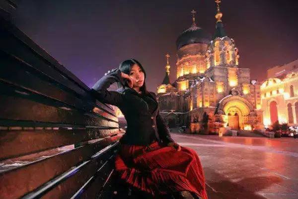 歌手张嫮目为什么到了后来开始变得越来越不火?