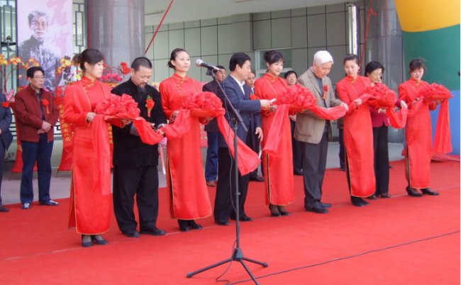 用压轴，花架子和有板有眼造句？