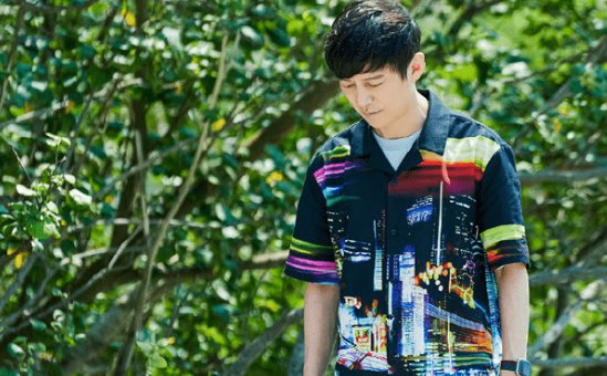 马丽获金鹰奖晒与师父何炅合照表感谢，两人为什么是师徒？