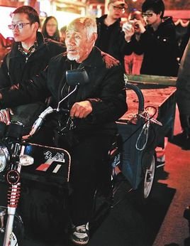 卖花爷爷的简介