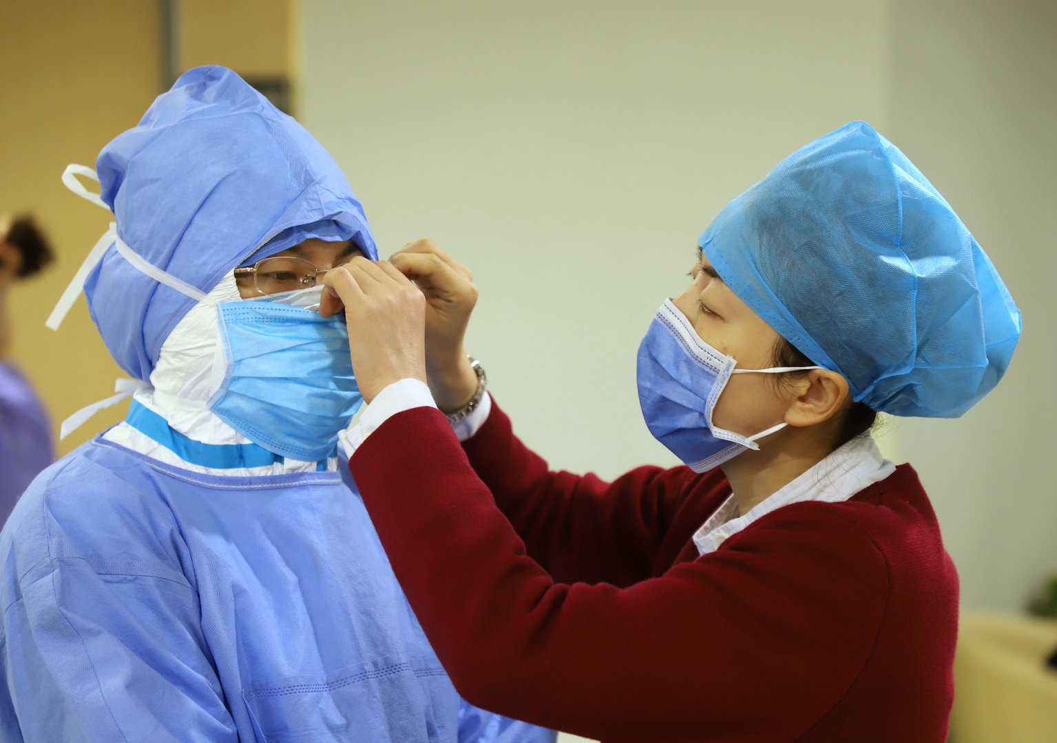 河北以最高礼遇送别浙江援冀医疗队，我们是否该向他们致敬？